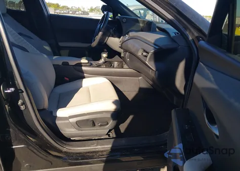 2020 Lexus Ux 200 из США, поврежденный, VIN JTHP3JBH5L2024042